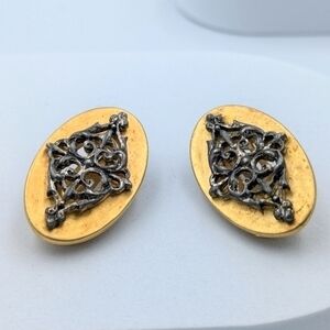 4/24$ 🌻 Vintage oval open metalwork clip on earrings